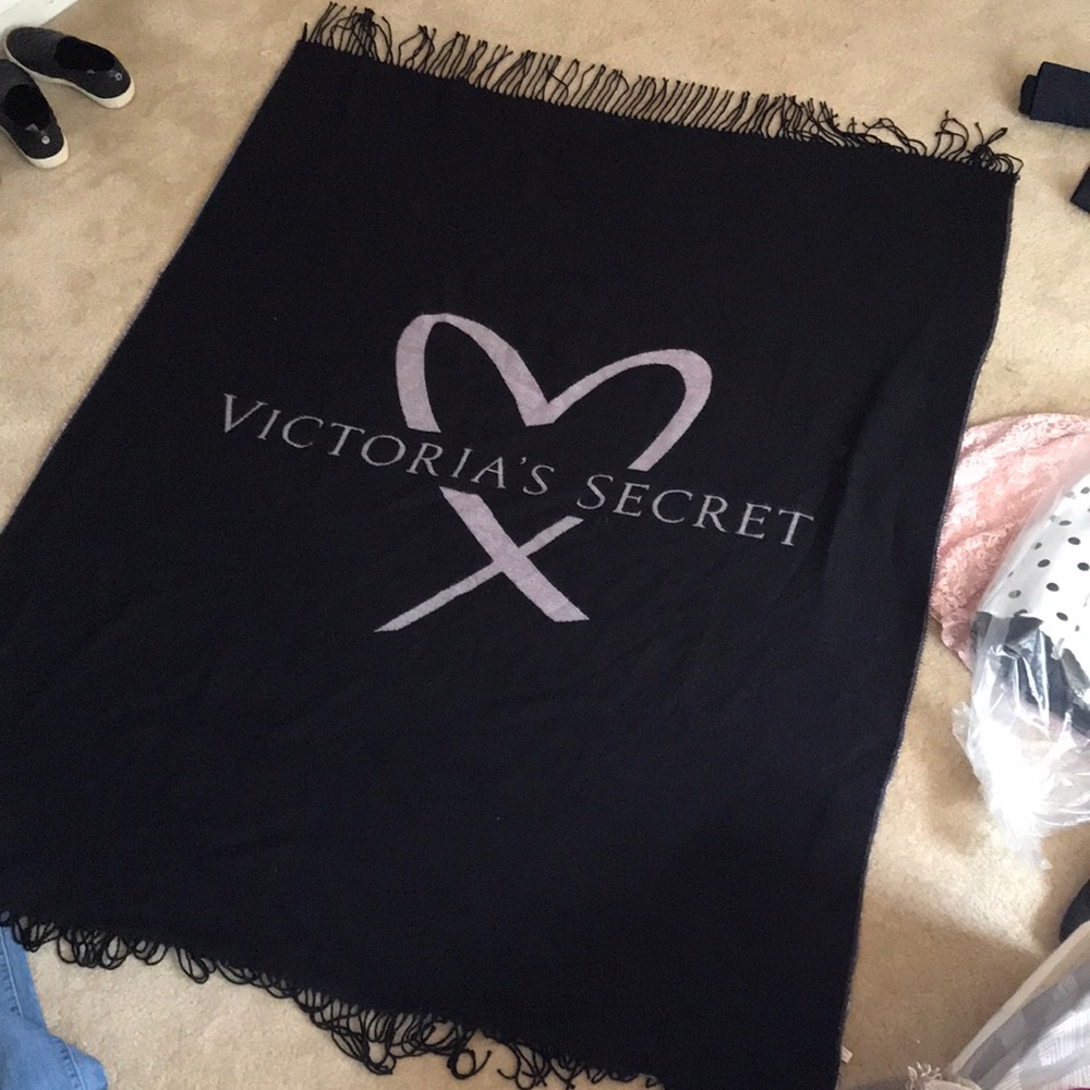 “Victoria’s Secret Blanket”